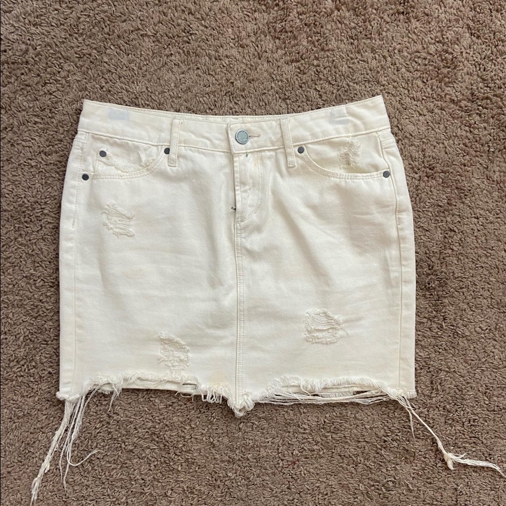 White denim skirt